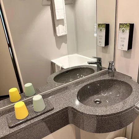Hotel Kyriad Centre Gare 3*